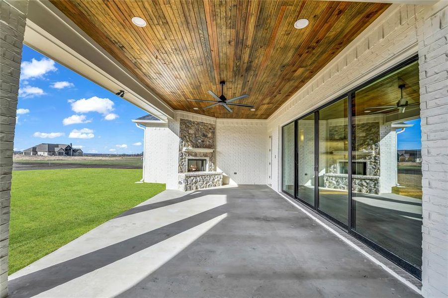 Exterior details and patio area of a home in , Aledo (Image 4).