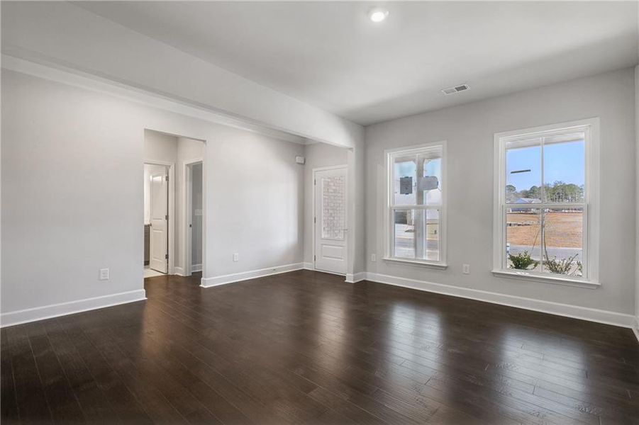 Spacious, unfurnished interior of a new home in Anderson Point Estates, McDonough (Image 27).