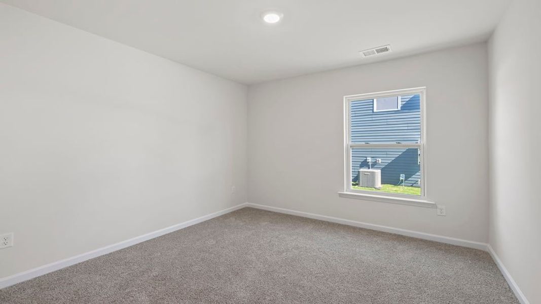 Spacious, unfurnished interior of a new home in Seneca Falls, Seneca (Image 16).