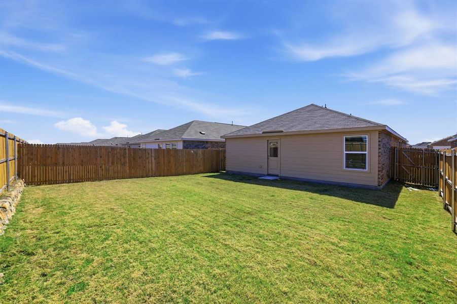 Exterior details and patio area of a home in Falcon Heights, Forney (Image 19).