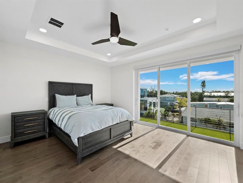 Furnished interior view inside a new home in , Longboat Key (Image 14).