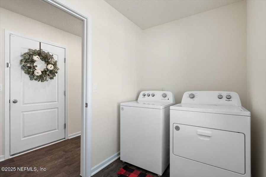 Furnished interior view inside a new home in Willow Springs, Green Cove Springs (Image 13). Furnished interior view inside a new home in Willow Springs, Green Cove Springs (Image 13).