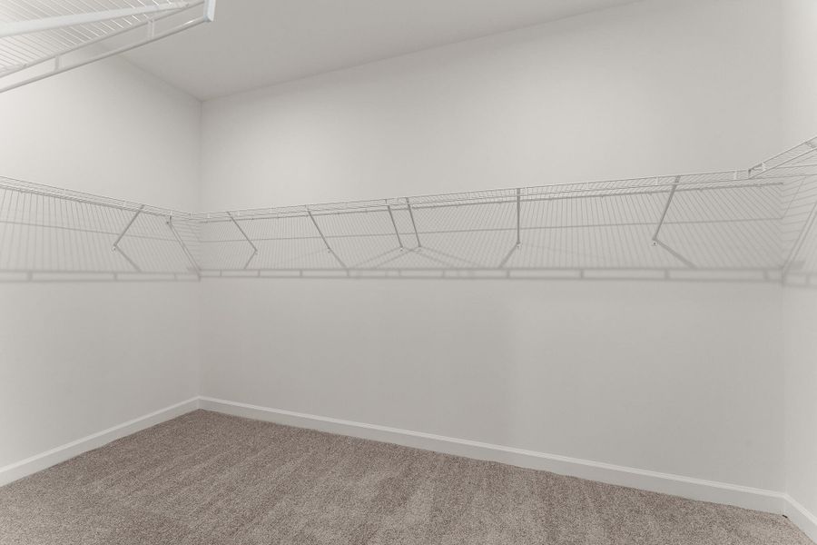 Spacious, unfurnished interior of a new home in Tradition - Kenley, Port St. Lucie (Image 12).