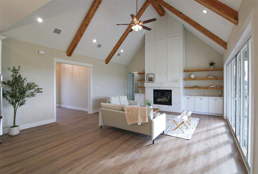 Furnished interior view inside a new home in , Waxahachie (Image 8).