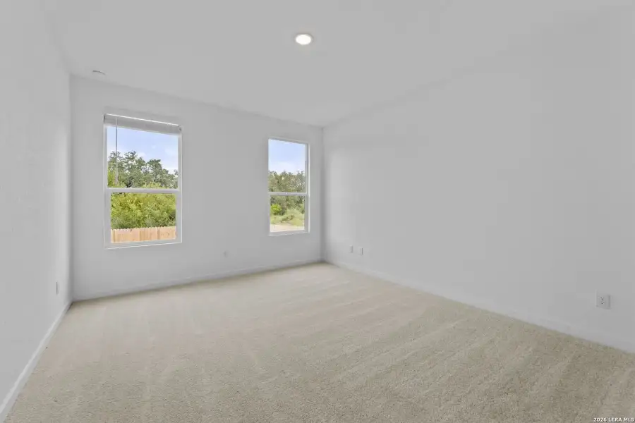 Spacious, unfurnished interior of a new home in Brookmill, San Antonio (Image 18).