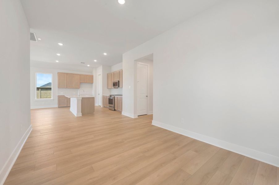 Spacious, unfurnished interior of a new home in Landmark, Denton (Image 20). Spacious, unfurnished interior of a new home in Landmark, Denton (Image 20).