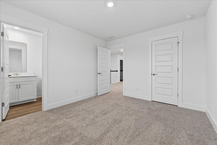 Spacious, unfurnished interior of a new home in , Summerville (Image 41). Spacious, unfurnished interior of a new home in , Summerville (Image 41).
