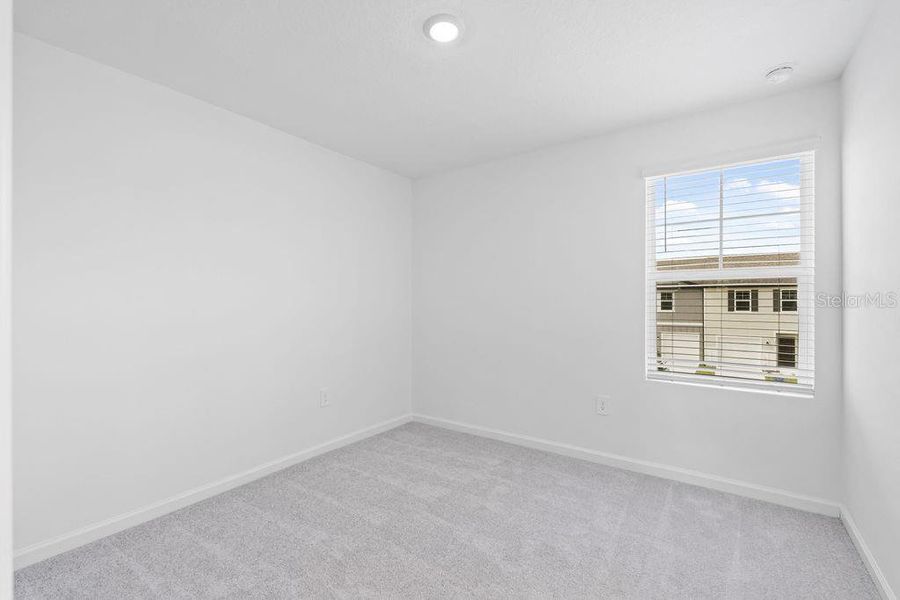 Spacious, unfurnished interior of a new home in , Davenport (Image 17).
