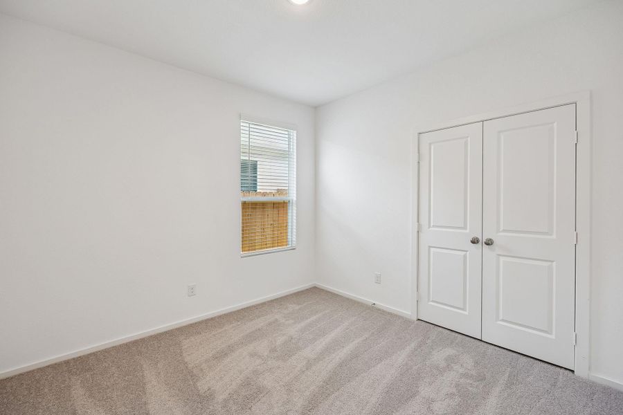 Spacious, unfurnished interior of a new home in Stokesbury, Waller (Image 21).