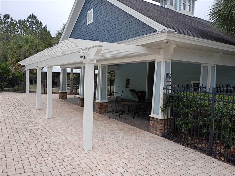 Exterior details and patio area of a home in , Lake City (Image 4).