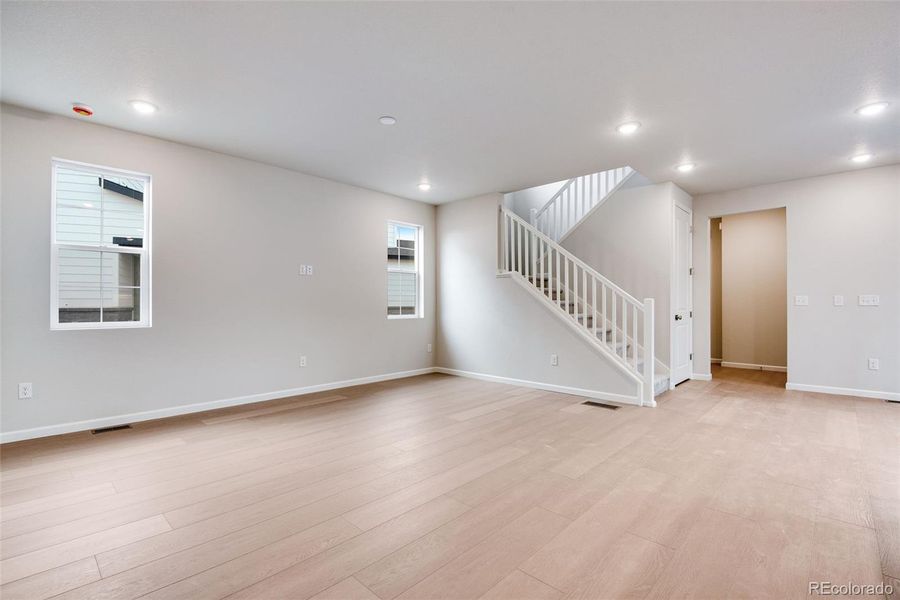 Spacious, unfurnished interior of a new home in Painted Prairie, Aurora (Image 41).