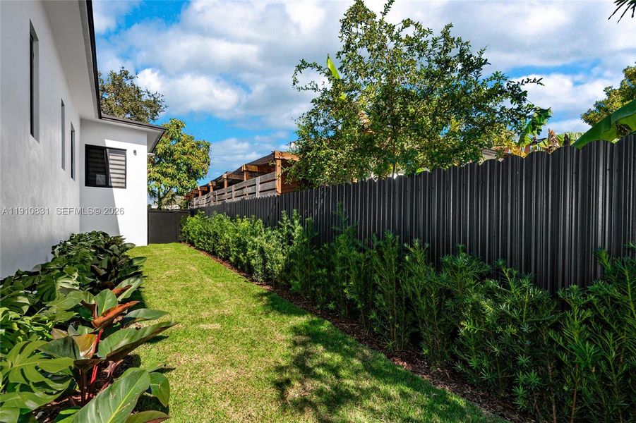 Exterior details and patio area of a home in , Miami Beach (Image 30).