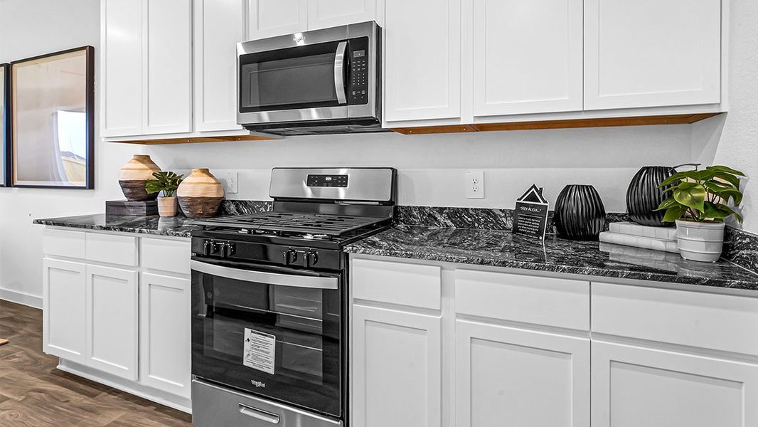 Furnished interior view inside a new home in Evergreen, Rosenberg (Image 6).