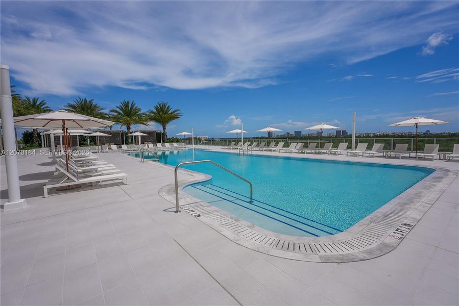 Community amenities in , Miami (Image 43).