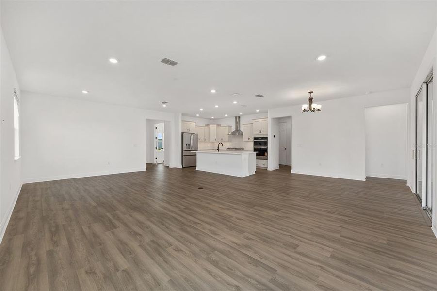 Spacious, unfurnished interior of a new home in , Ocala (Image 15).