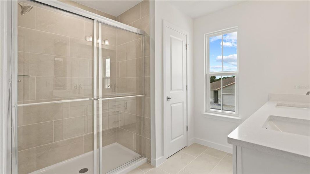 Furnished interior view inside a new home in Willowbrook North, Winter Haven (Image 17).