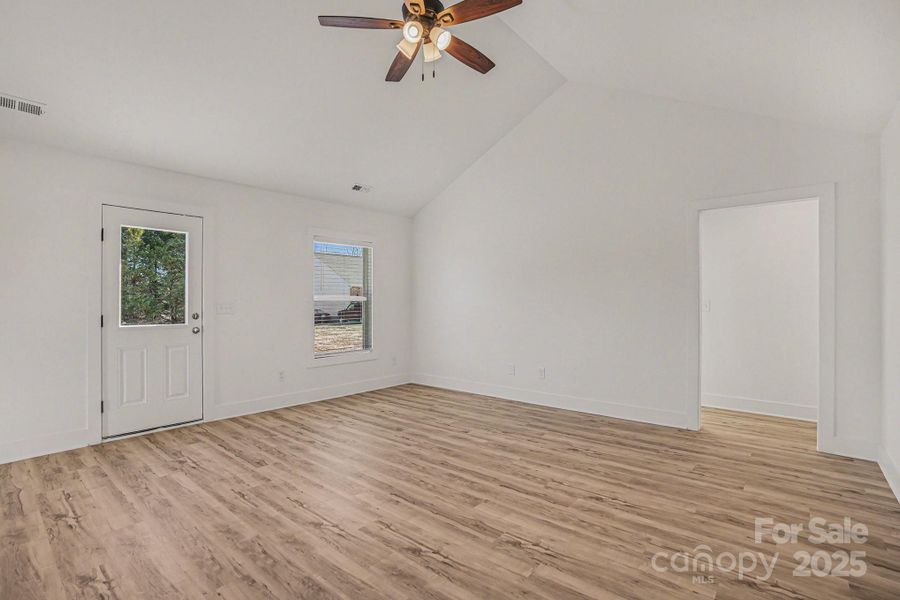 Spacious, unfurnished interior of a new home in , Statesville (Image 19).