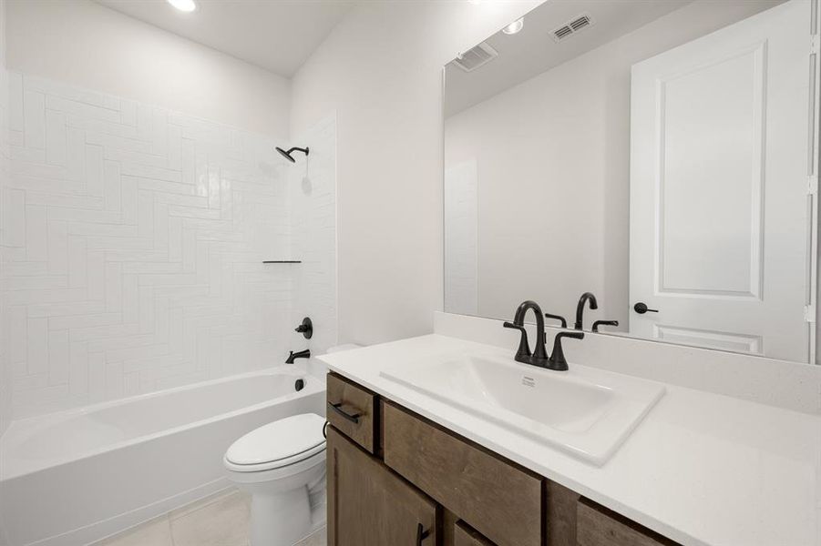 2507 Prairie Willow- Bathroom-1 2507 Prairie Willow- Bathroom-1