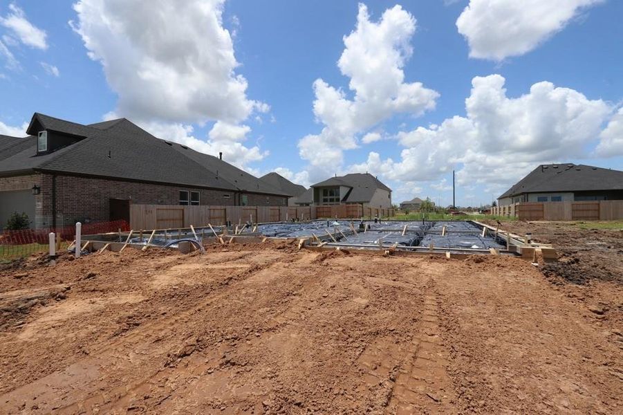 Every foundation at DWH is engineered and it’s inspected three times! We do not do “batch” testing. Rest easy knowing your foundation comes with a 10 year warranty. Every foundation at DWH is engineered and it’s inspected three times! We do not do “batch” testing. Rest easy knowing your foundation comes with a 10 year warranty.