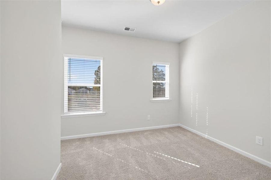 Spacious, unfurnished interior of a new home in Franklin Manor, Lawrenceville (Image 27).