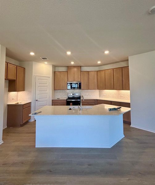 Furnished interior view inside a new home in Retreat at San Gabriel, Georgetown (Image 11). Furnished interior view inside a new home in Retreat at San Gabriel, Georgetown (Image 11).