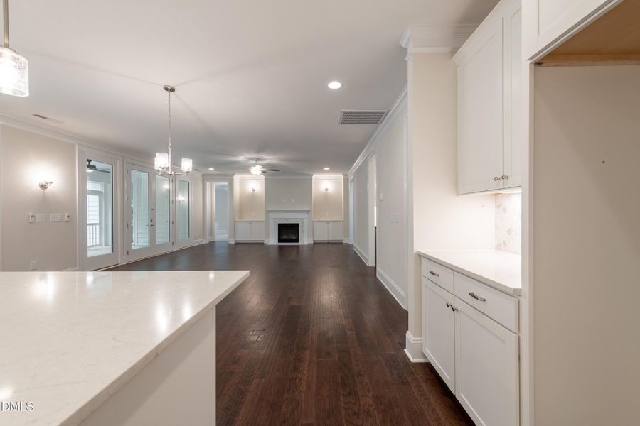 022_Living Room 022_Living Room