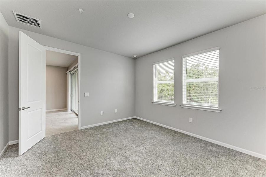 Spacious, unfurnished interior of a new home in Wellen Park, Venice (Image 44).