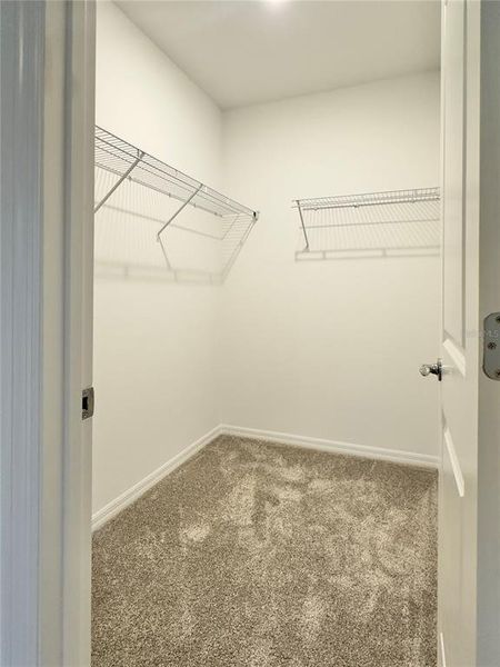 Spacious, unfurnished interior of a new home in Parkside Trails, Clermont (Image 30).