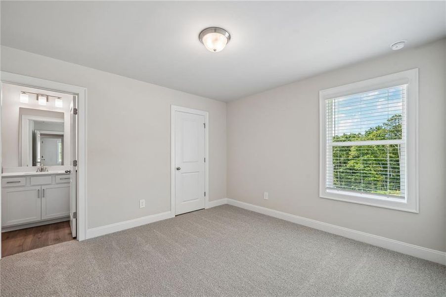 Spacious, unfurnished interior of a new home in River Pointe, Monroe (Image 42).