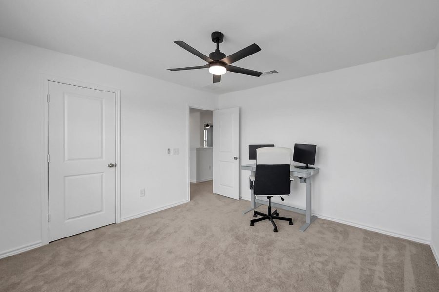 Image 43 of a home in Mavera.