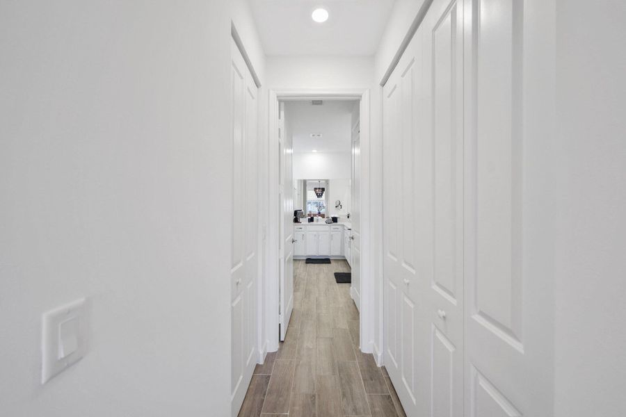 Spacious, unfurnished interior of a new home in , Loxahatchee (Image 23).