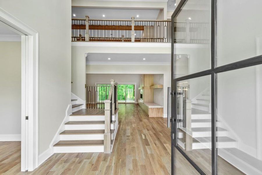 Image 101 of a home in .