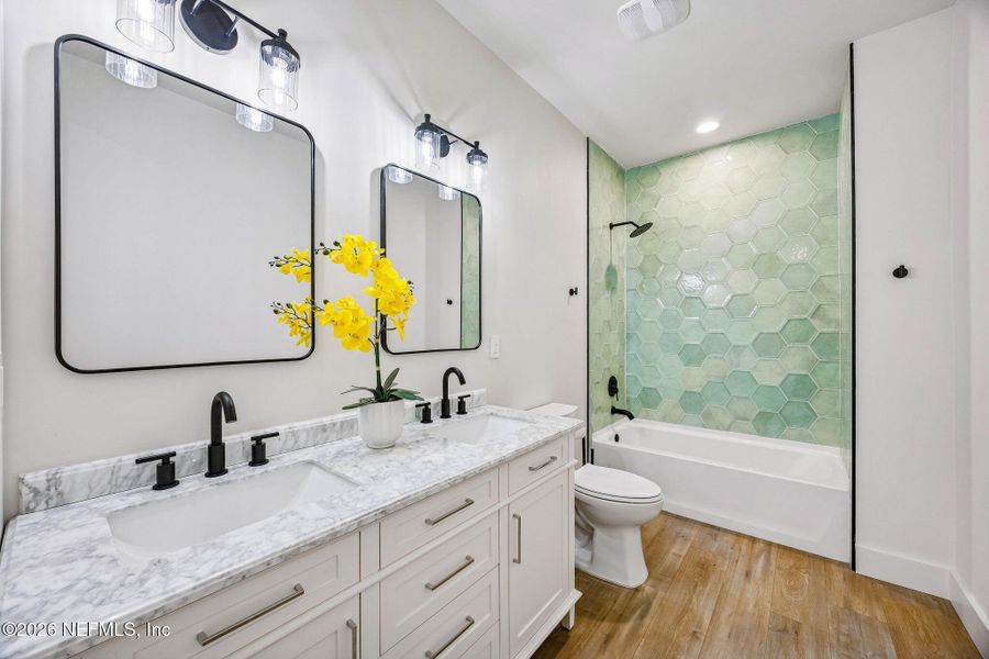 Furnished interior view inside a new home in , Fernandina Beach (Image 28).