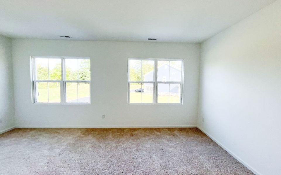 Spacious, unfurnished interior of a new home in Wendell Falls, Wendell (Image 13).