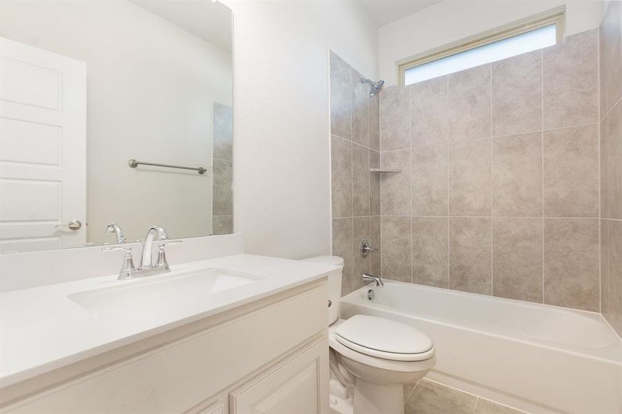 Furnished interior view inside a new home in Courts Of Bonnie Brae, Denton (Image 7).