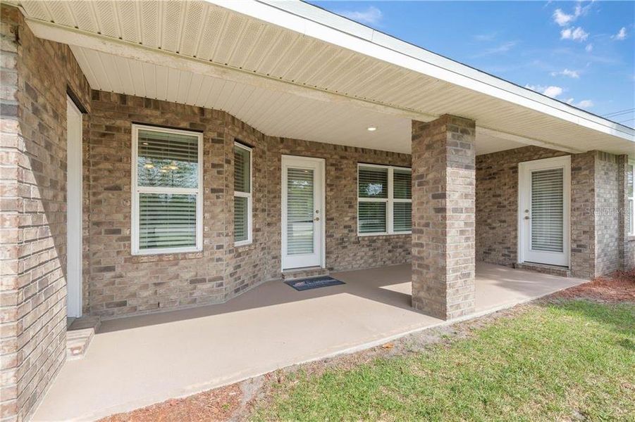 Exterior details and patio area of a home in Palm Coast, Palm Coast (Image 2). Exterior details and patio area of a home in Palm Coast, Palm Coast (Image 2).