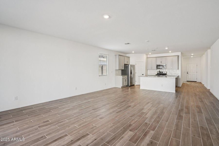 6-web-or-mls-W Old Timer Rd-S1211-006