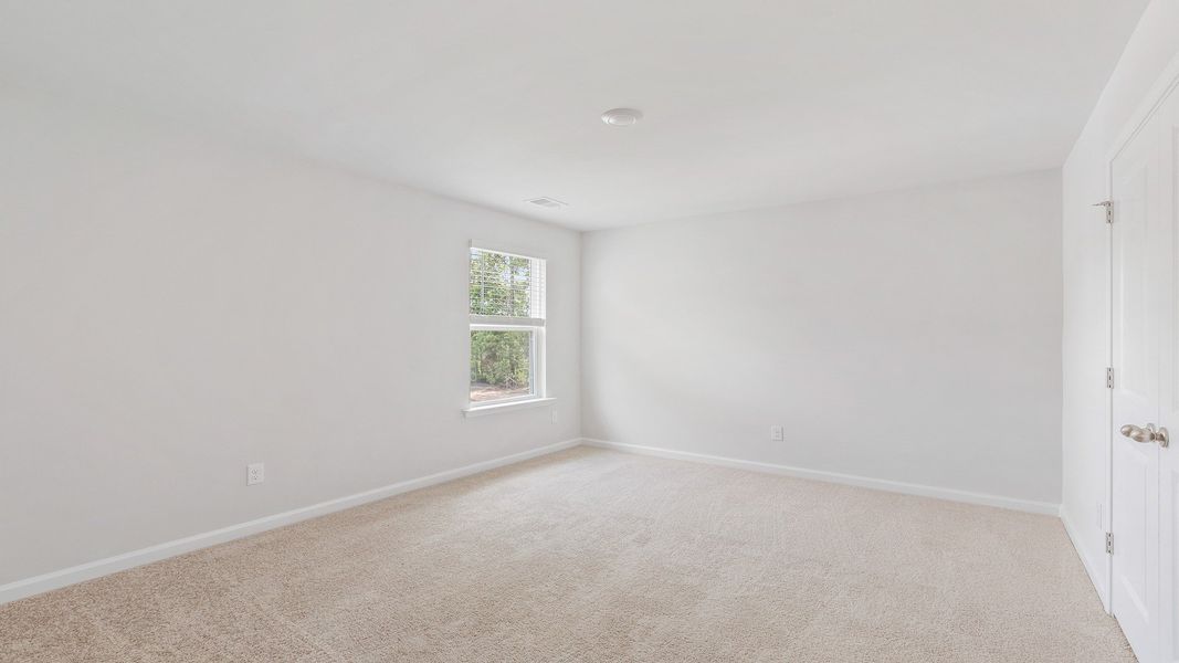 Spacious, unfurnished interior of a new home in Hunter's Branch, Hopkins (Image 16).