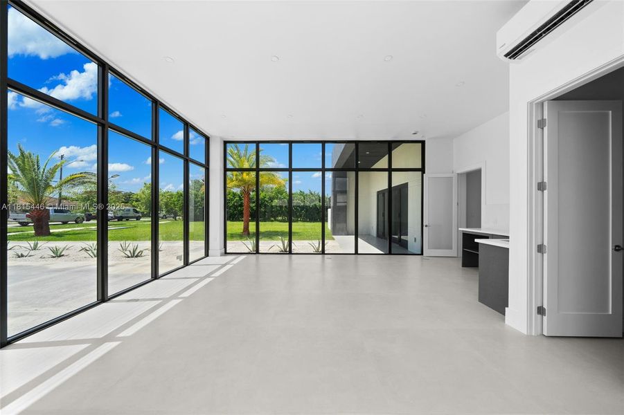 Spacious, unfurnished interior of a new home in , Homestead (Image 11).