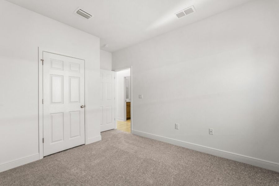 Spacious, unfurnished interior of a new home in Lake Merial, Panama City (Image 28). Spacious, unfurnished interior of a new home in Lake Merial, Panama City (Image 28).