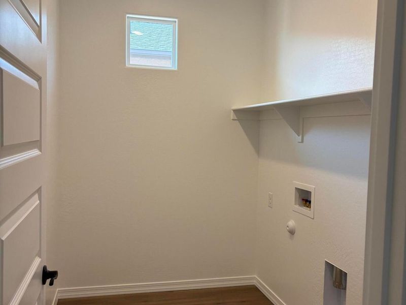 Spacious, unfurnished interior of a new home in Vineyards at Cottonwood, Cottonwood (Image 14).