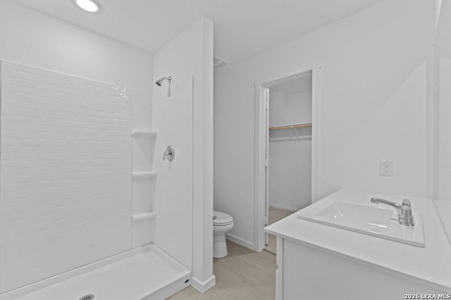 Furnished interior view inside a new home in Grace Valley, Marion (Image 9).