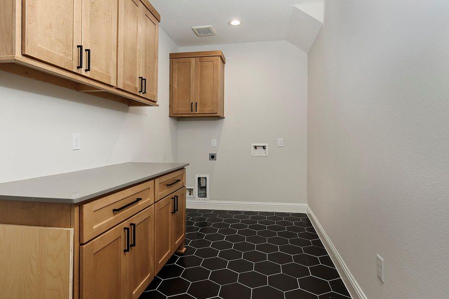 Furnished interior view inside a new home in Malaga Forest, Shenandoah (Image 16).