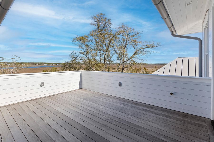 Exterior details and patio area of a home in , Charleston (Image 31).