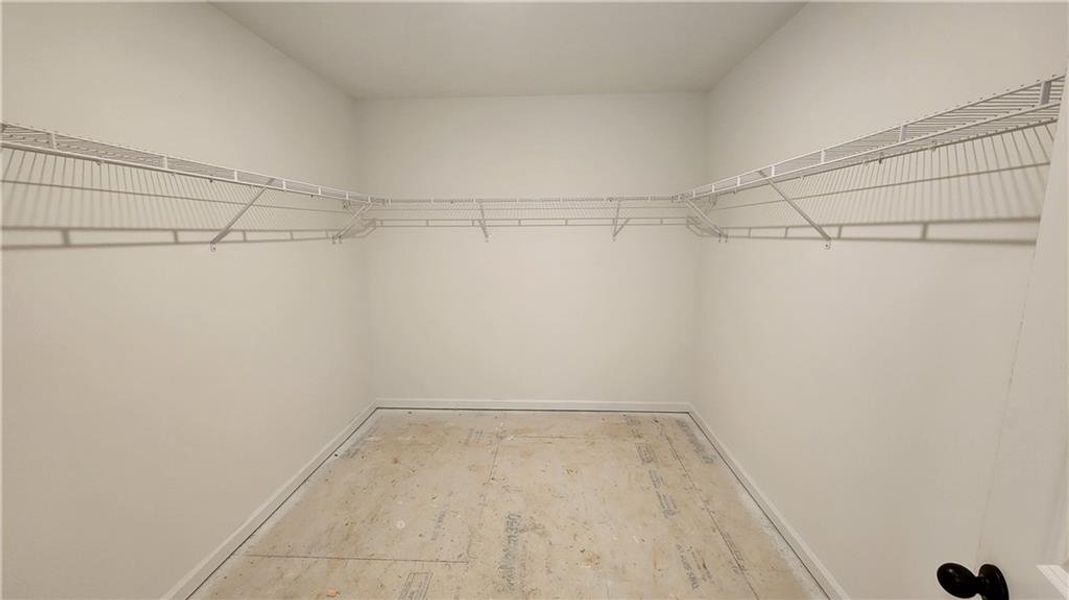 Spacious, unfurnished interior of a new home in The Estates at Casteel, Bethlehem (Image 8).