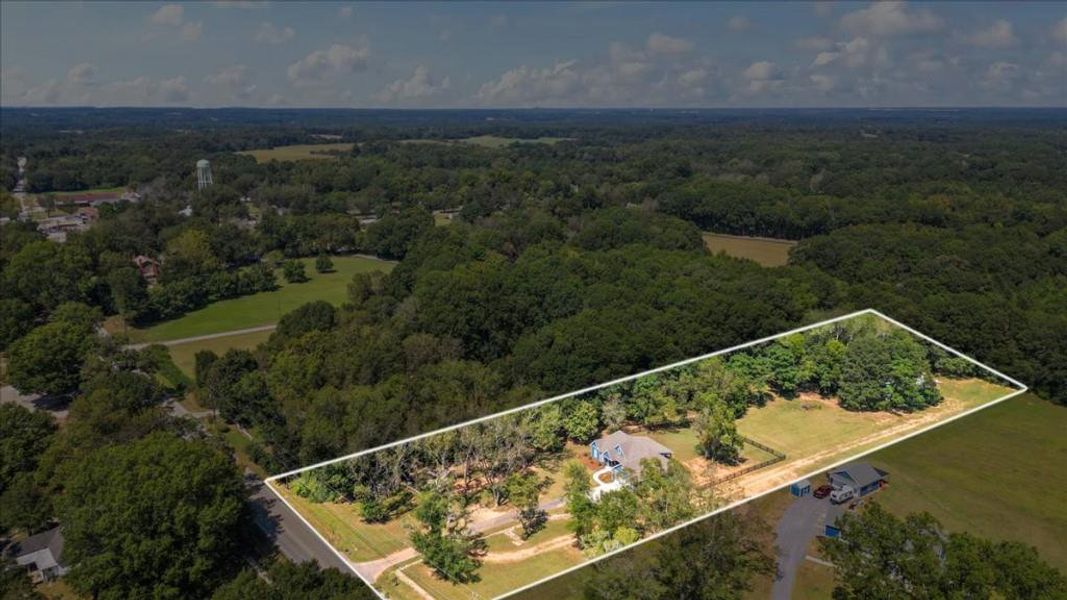 Image 41 of a home in .