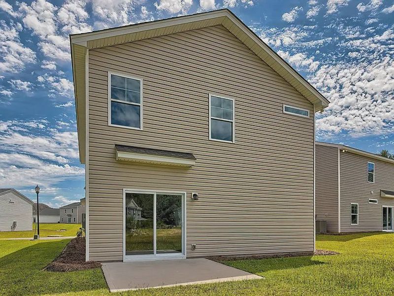 Exterior details and patio area of a home in Emanuel Creek, West Columbia (Image 3).