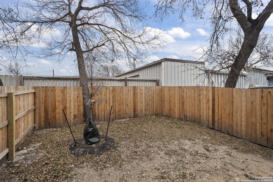 Exterior details and patio area of a home in , San Antonio (Image 27).