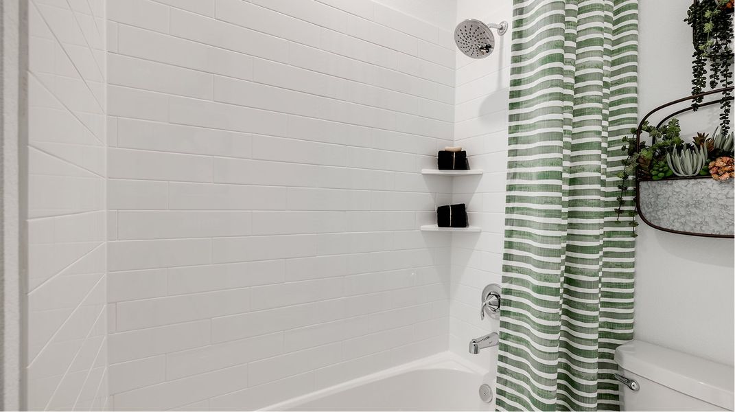 Pic Ei bath2 Tile Surround Bath Tub F1 Pic Ei bath2 Tile Surround Bath Tub F1