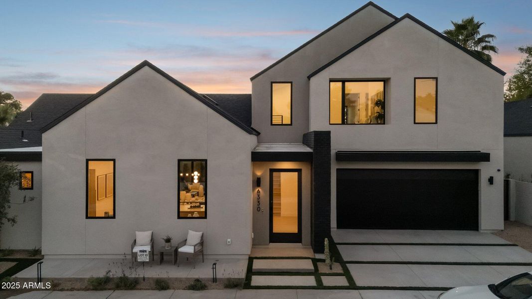 Front exterior Front exterior